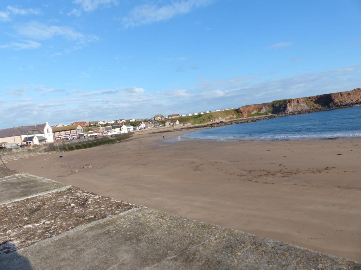 Relax In A 1 Bedroom Apartment Near A Country Pub Eyemouth Exterior foto